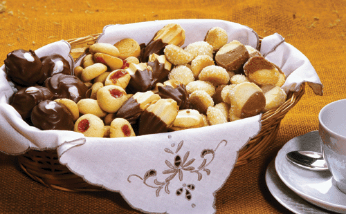 طريقة عمل بسكوت العيد طريقة عمل بسكوت العيد