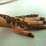 اجمل رسمات الحنة الهندية على اشكال ورود و فروع و اشجار2014_2015