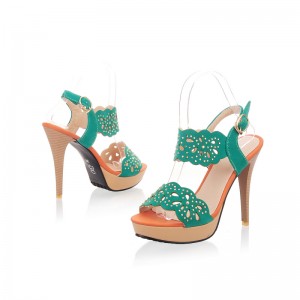 احذية ملونه رهيبة جدا 2014