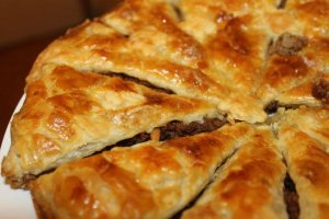 طاجين بلحم المفروم وبورق الجلاس