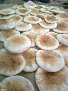 طريقة عمل الخبز البيتي بأسهل وأرخص الطرق