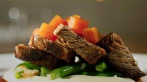 وجبة اللحم المشوي في الفرن