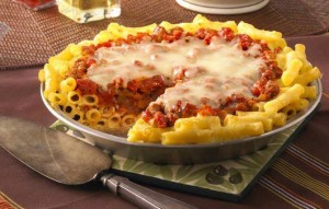 بيتزا المعكرونة