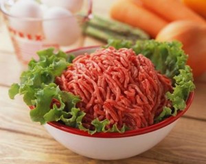 ما هو مدى صلاحية اللحم المفروم بعد إذابته؟