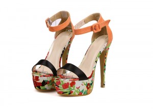 اجمل الأحذية والصنادل البناتي والصبايا يجننوا ادخلوا واشاهدوا 2014