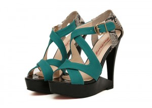 احذية للعروس تهبل وشيك اوي لا تروحي بعيد 2014