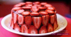 طريقة صنع و تقديم جيلي الفراولة