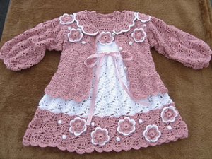فساتين كروشية للبنوتات المواليد.فساتين اطفال كروشيه