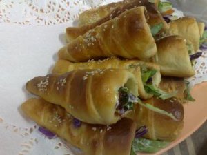 سندويتشات فلافل بالفطاير الحلزونية