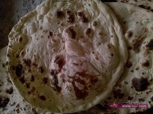 اكلات يمنيه الخبز بالمخبزه