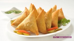 بالصور السمبوسة باللحمة المفرومة بطريقة سريعة وسهلة