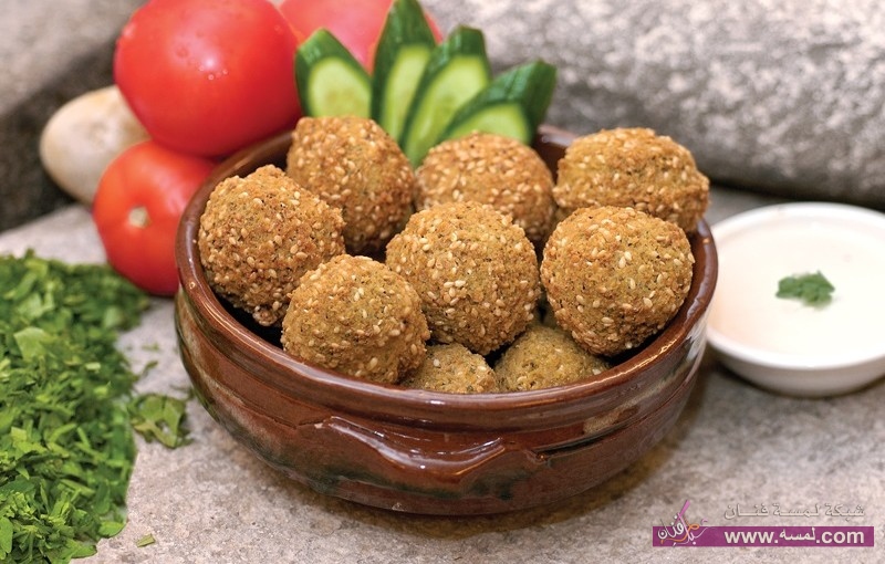 الطعمية الخليجية على أصولها