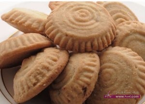 طريقة عمل «معمول بالتمر وعين الجمل