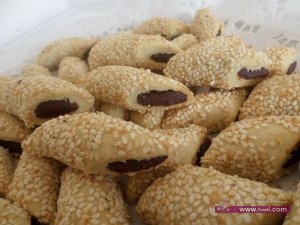 طريقة عمل المقروطة بالتمر