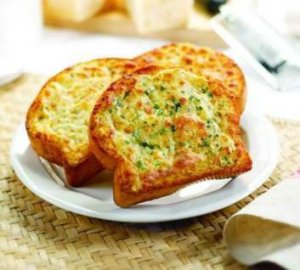 الخبز بالجبن والثوم