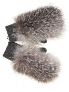 hbz-gift-guide-max-mara-gloves-1210-mdn-69599303-225x300