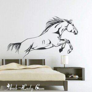رسوم-للحوائط-علي-شكل-حصان-عربي-اصيل-يجري-300x300