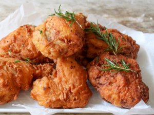 قطع الدجاج المقرمشة على طريقة كنتاكى