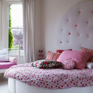 round-girls-bed