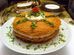 العثملية-بالمكسرات