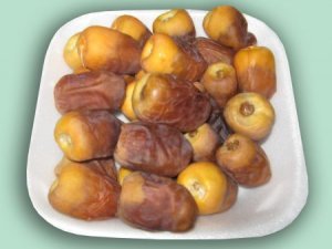 صور-تمر-بمختلف-انواعه-صور-عن-تمر-المدينه-1-450x338