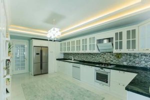 19511155_799663413529708_1523051832458264586_n