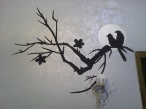 تصاميم-رسم-علي-الجدران-والحوائط-علي-شكل-عصافير-علي-غصن-شجرة1