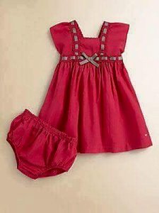 30226066_211943362906015_7514525082977417053_n