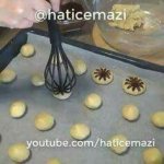 إليك بعض الأفكار بإستخدام أدوات لديك بالمنزل  أدوات لتشكيل وتجميل المعجنات والنتيجة مذهلة