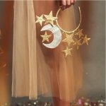 تزين الاطواق واغراض الحفلات بالفوم