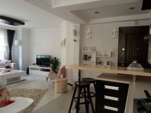 44028308_2155756114742843_3377440106934697984_n