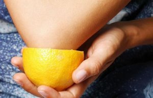 تبيض الاكواع السوداء بطرق منزلية بسيطة