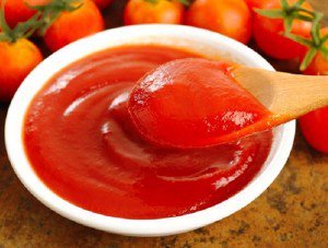 الكاتشب-الحار-في-المنزل-300x227