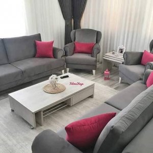 49144933_558247434643203_7468218073497993216_n