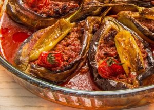 باذنجان-محشي-باللحمة-المفرومة
