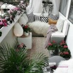 جدد بلكونة شقتك لتشعربالراحه ديكور يهبل 