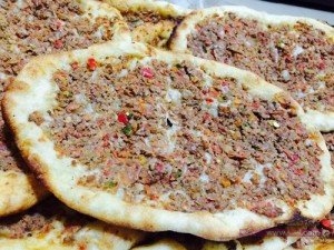 طريقة عمل صفيحة البندورة الشامية