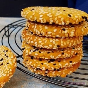 بسكويت السمسم وحبة البركة