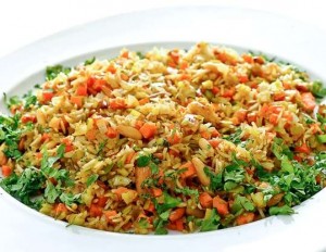 طريقة عمل ارز بالجزر والبصل والمسكرات