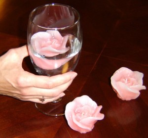 صور رومانسيات , بطاقات ورد وشمع2014