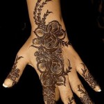 أروع وأجمل نقوش الحناء على اليدين والرجلين2014