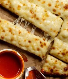 بيتزا الجبن بيتزا الجبن