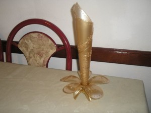 عمل حماله مناديل من زجاجه بلاستيك روعه