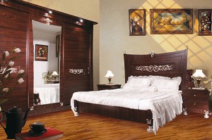 غرف كلاسيكية و مودرن , اجمل غرف النوم للعرائس 2014