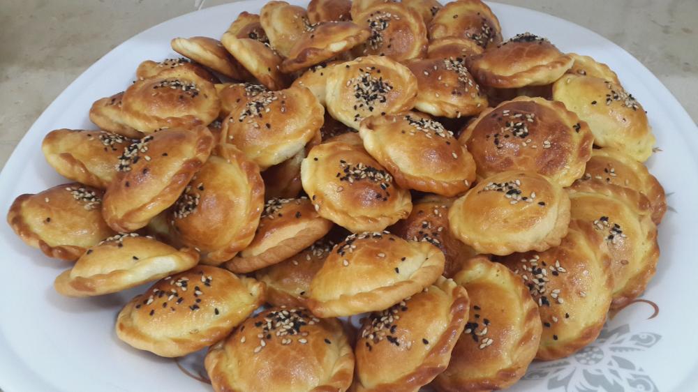 كعك العيد اليمني اللذيذ (الذمول ) كعك العيد اليمني اللذيذ (الذمول )