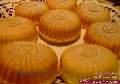 طريقة عمل المعمول بالسميد والزبدة طريقة عمل المعمول بالسميد والزبدة