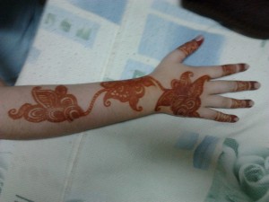 أجمل نقوش الحناء للعرايس2014/2015