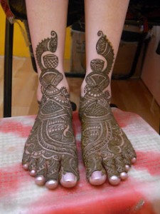 اجمل النقوش الحناء للتألقي يا عروسة بلمسه راقيه 2014