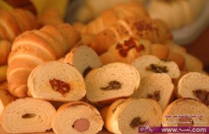 كرواسون سهل بحشوات مختلفة