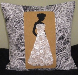 تزيين مخدات الصالون وغرف النوم بالازرار